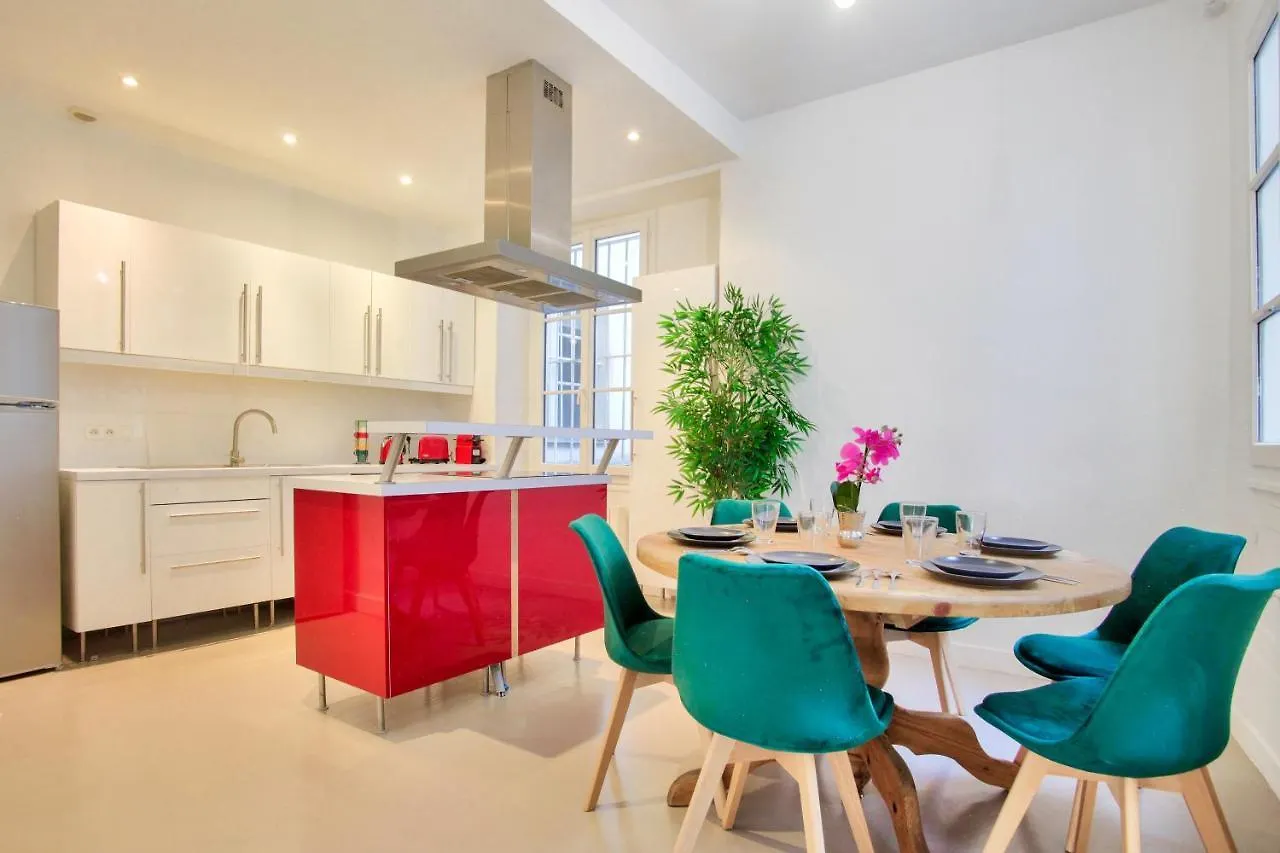 Appartement Quartier Chatelet Les Halles Free Netflix Parijs
