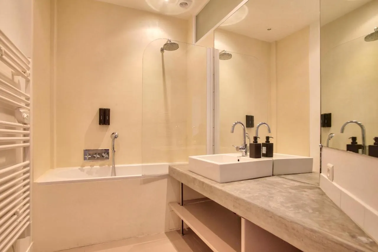 Appartement Quartier Chatelet Les Halles Free Netflix Parijs 0*,